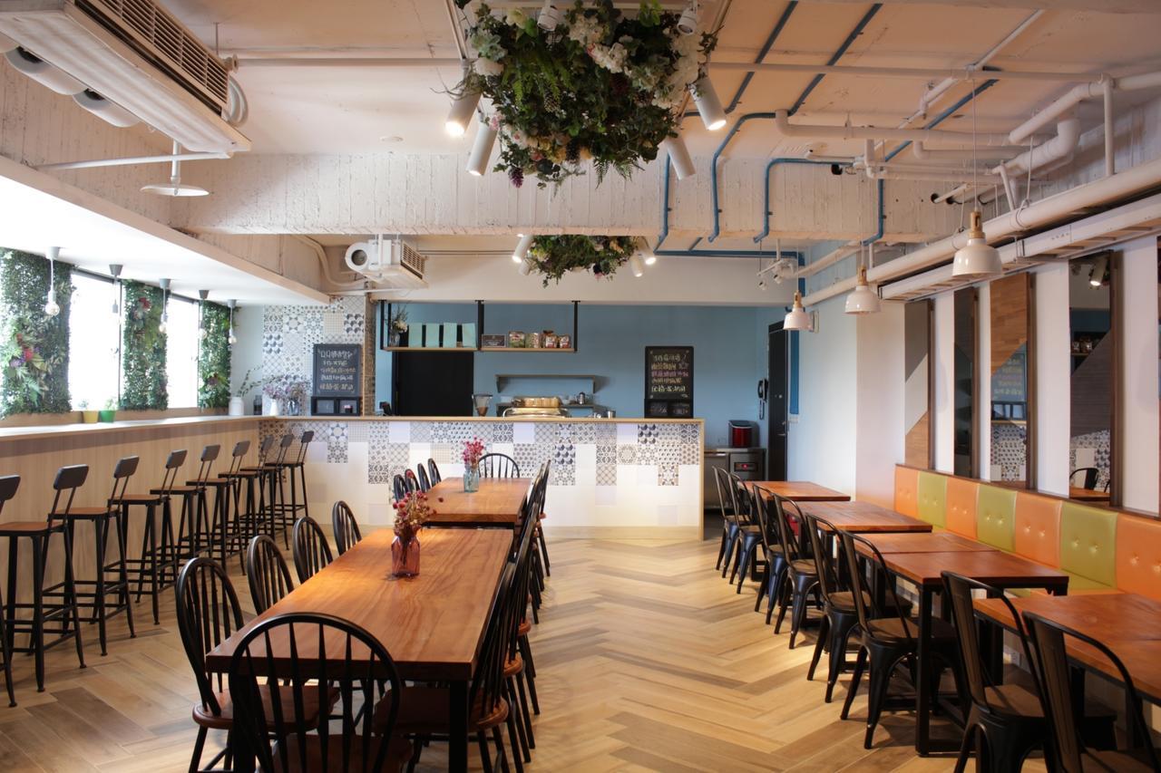 Loosha Hostel Taichung Buitenkant foto