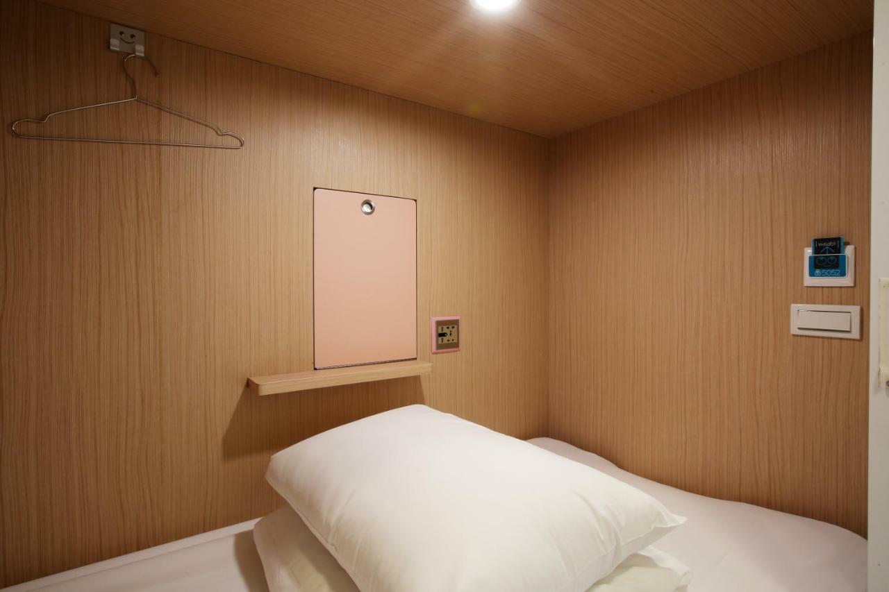 Loosha Hostel Taichung Buitenkant foto