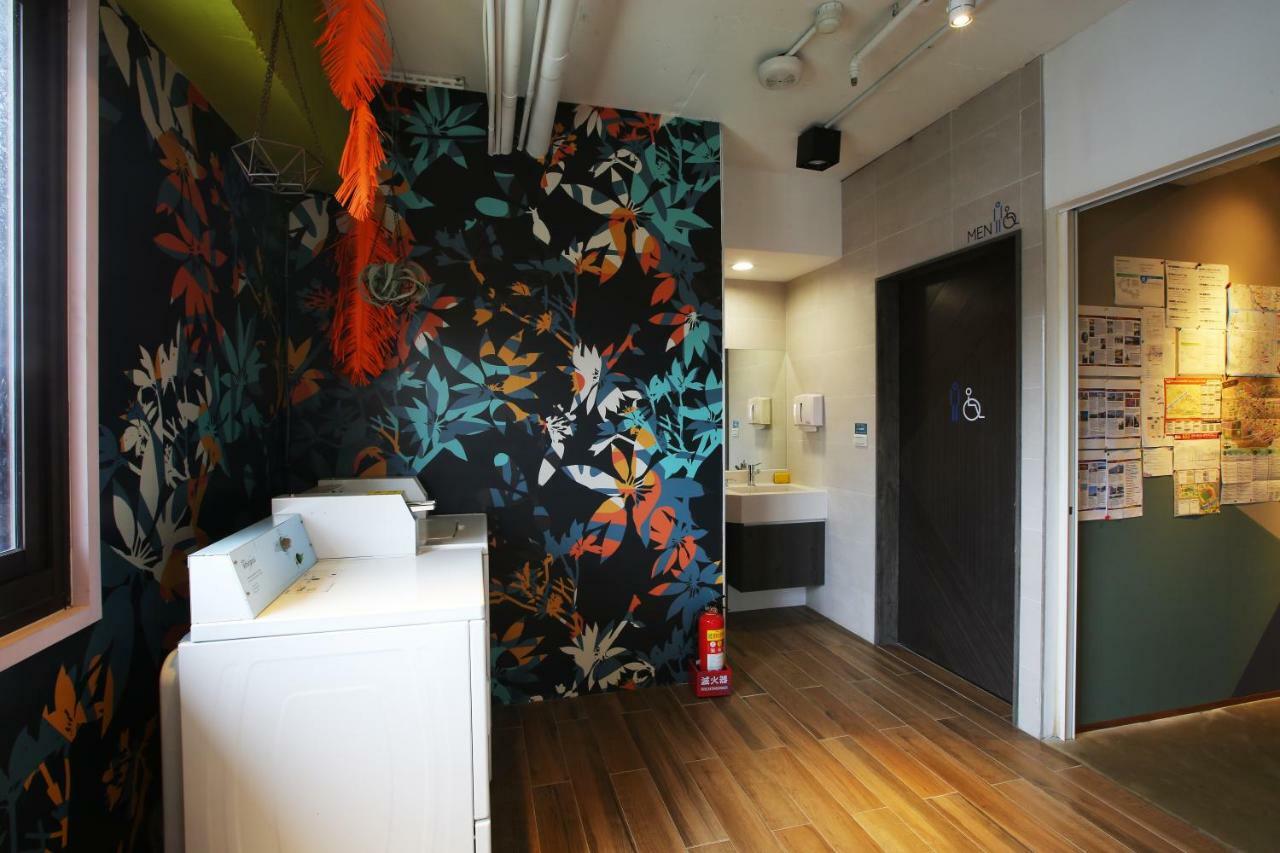 Loosha Hostel Taichung Buitenkant foto