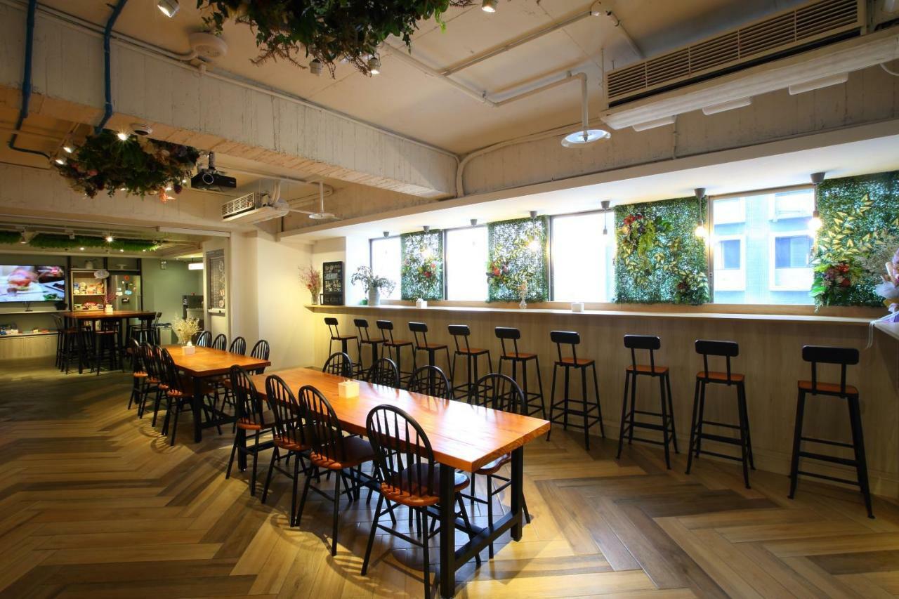 Loosha Hostel Taichung Buitenkant foto