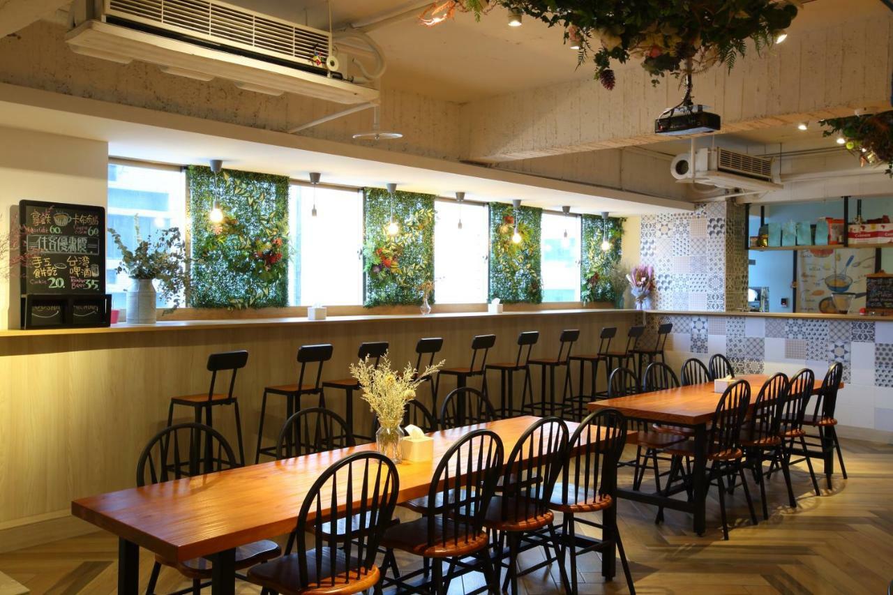 Loosha Hostel Taichung Buitenkant foto