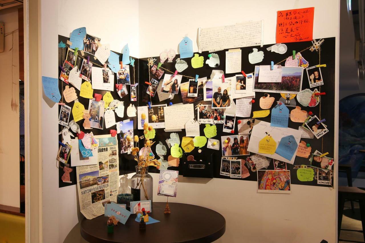 Loosha Hostel Taichung Buitenkant foto
