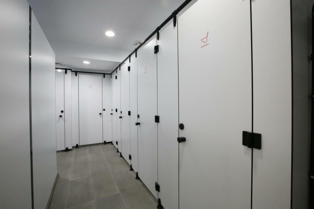 Loosha Hostel Taichung Buitenkant foto