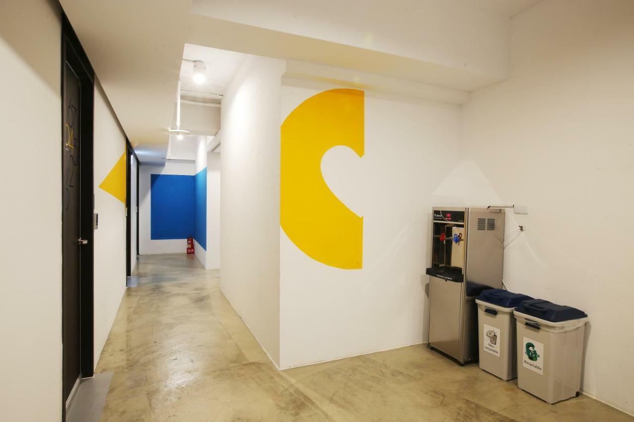 Loosha Hostel Taichung Buitenkant foto
